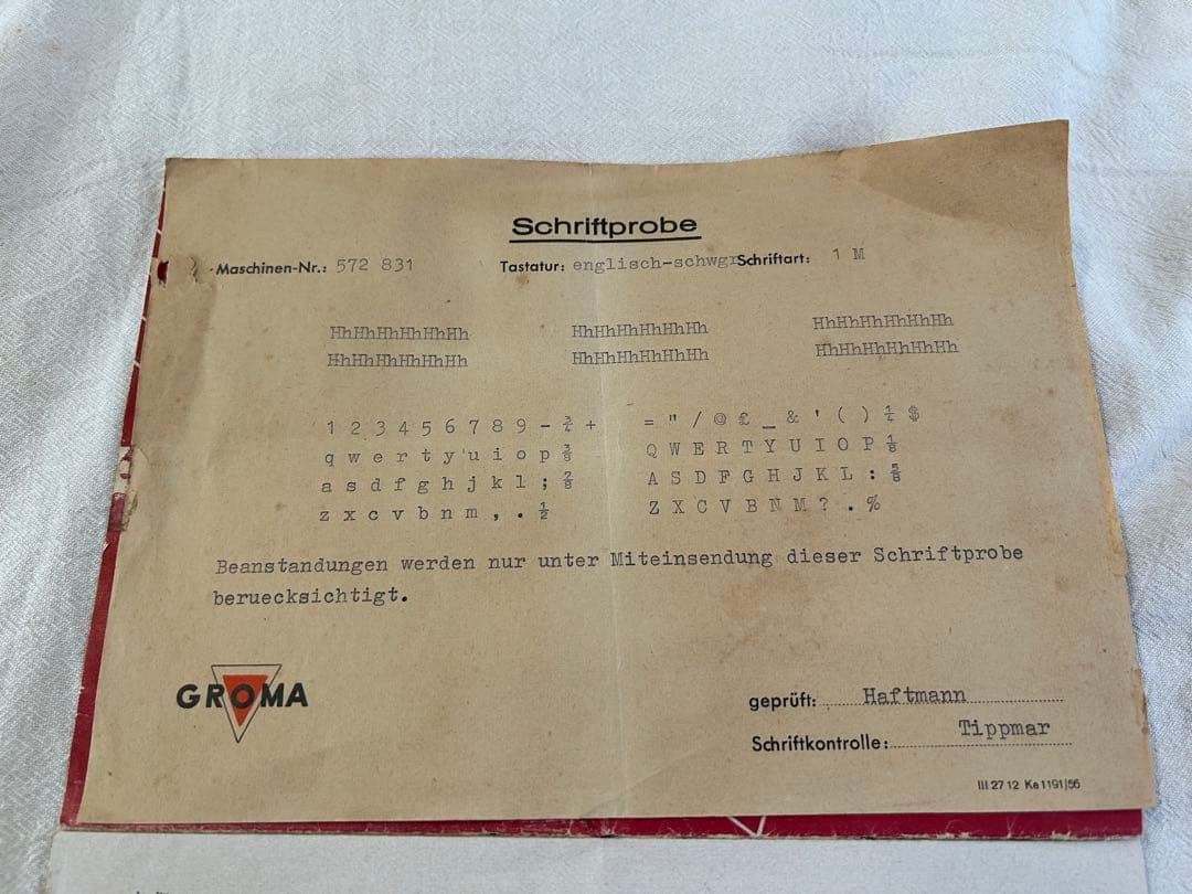 Groma Kolibri タイプライター＜ポータブルケース付き＞アンティーク