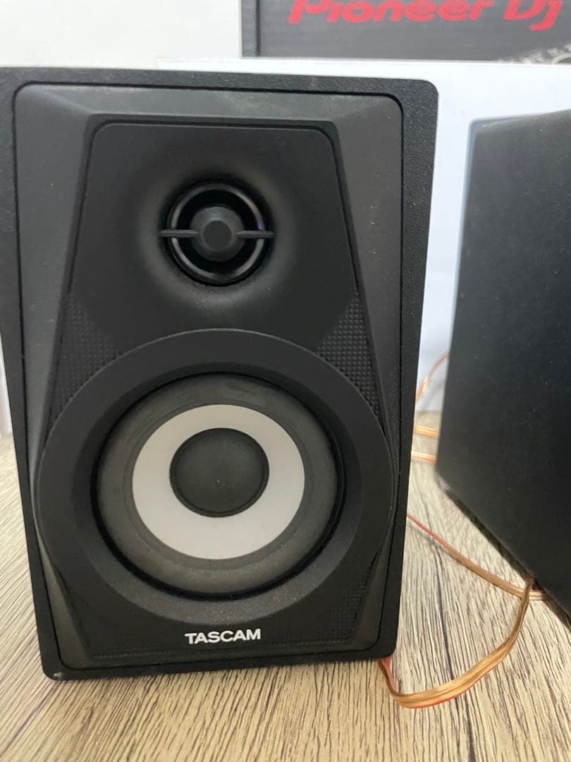 TASCAM VL-S3スピーカー