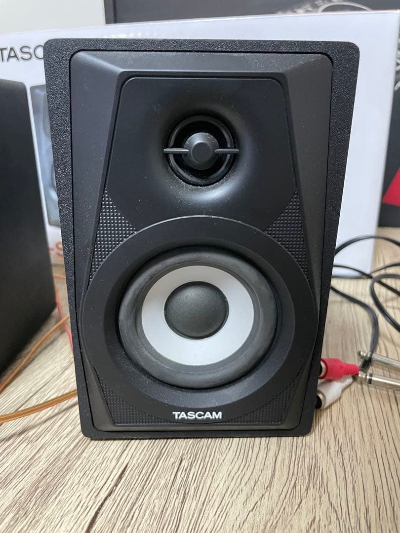 TASCAM VL-S3スピーカー