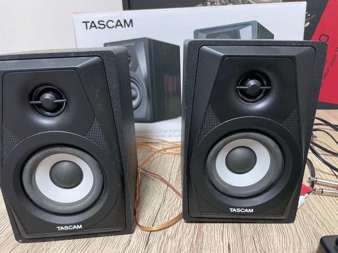 TASCAM VL-S3スピーカー