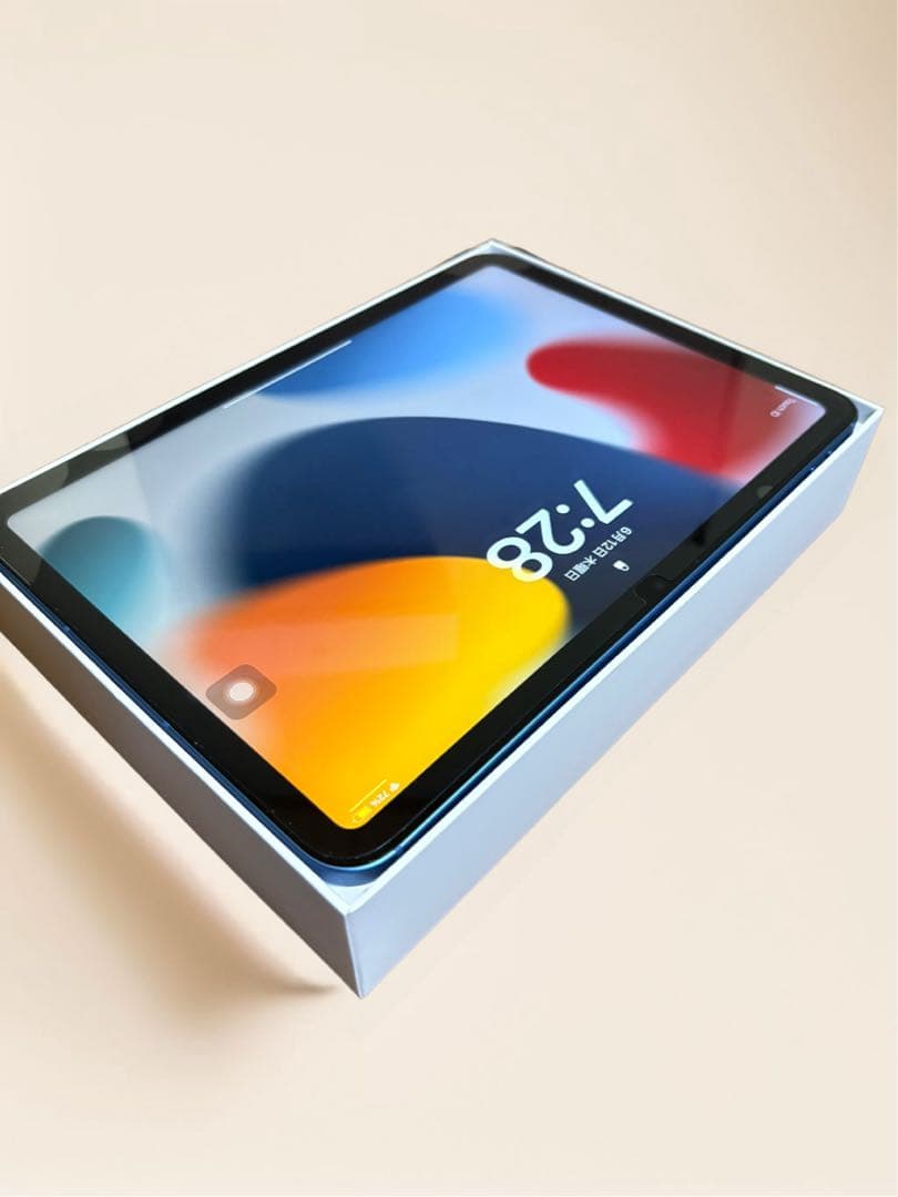 ❣️最新モデル✨箱付き✨iPad 11世代⁉️Wi-Fi+セルラーモデル✨おまけ付き
