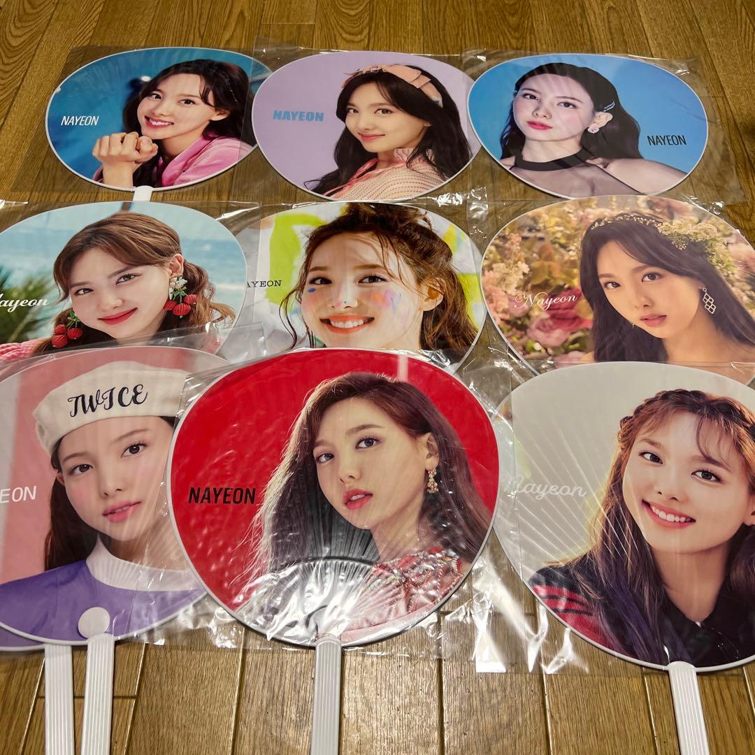 【TWICE】ナヨン ・モモうちわ　ばら売り可