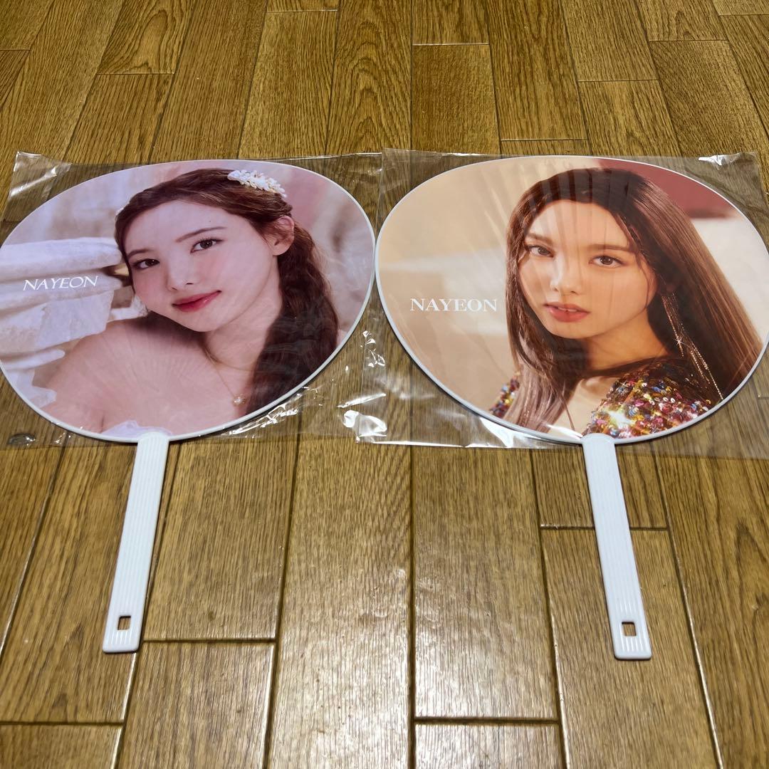 【TWICE】ナヨン ・モモうちわ　ばら売り可