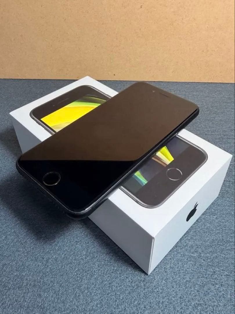 iPhone SE 第2世代 (SE2) SIMフリー　ブラック　128GB