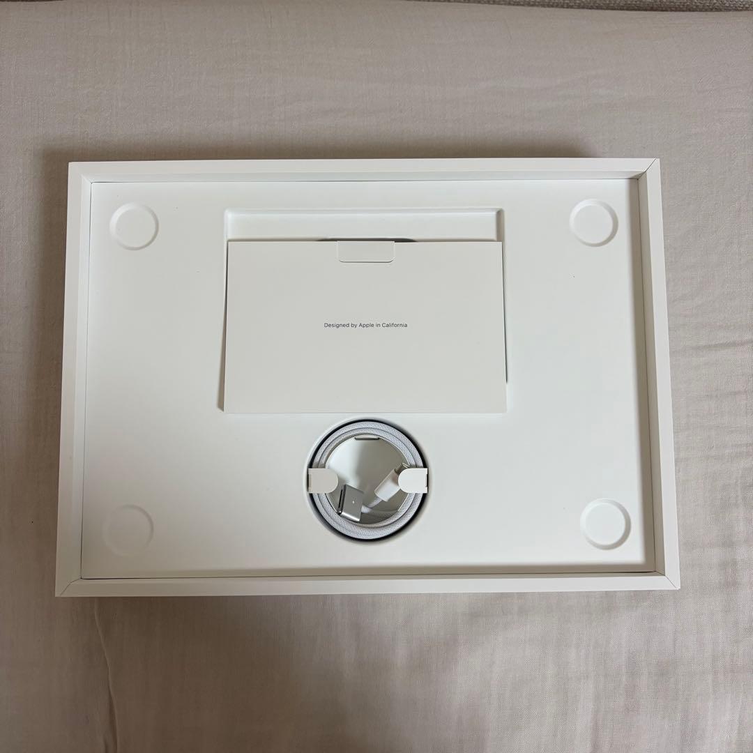 Apple MacBook Air M4 シルバー 13インチ 本体