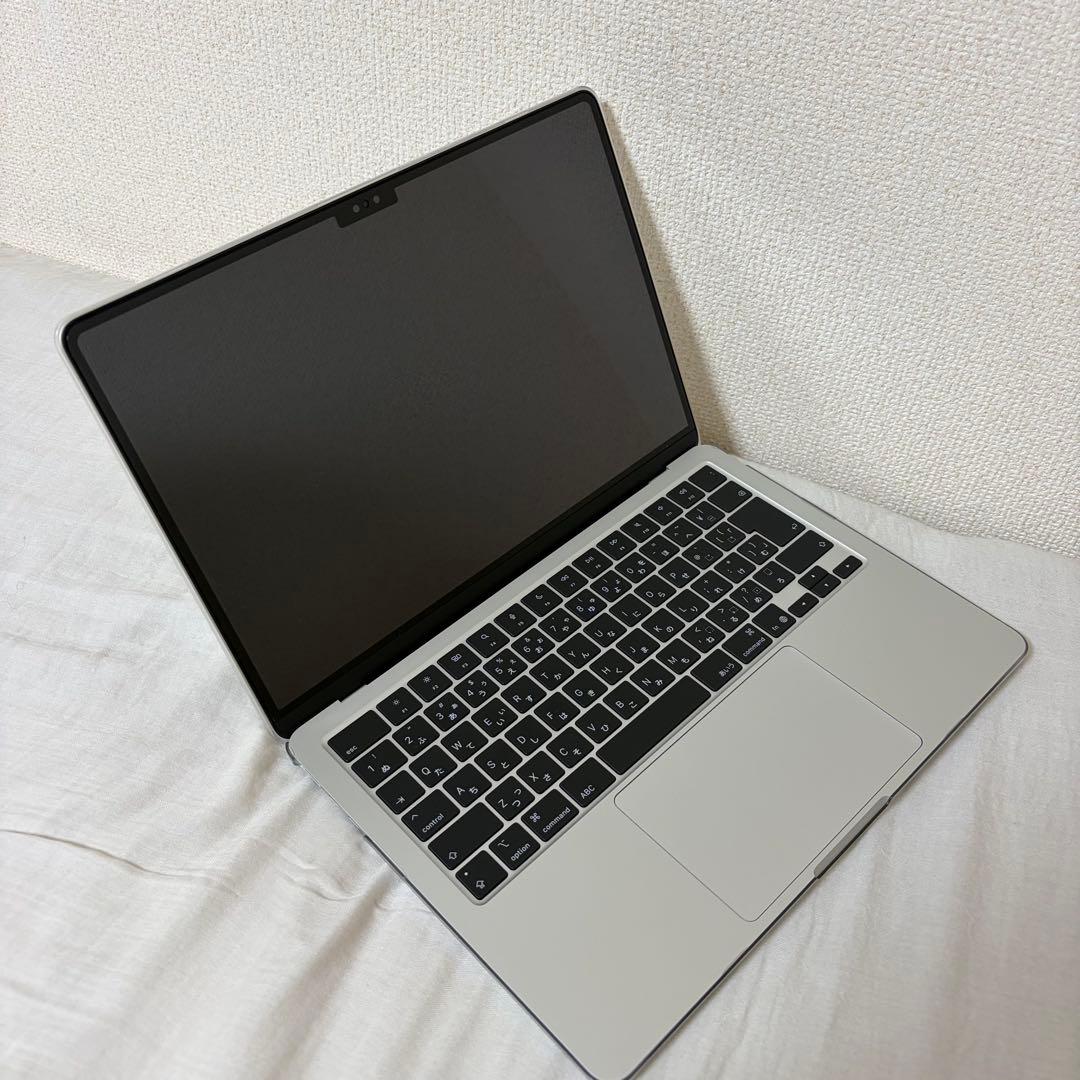 Apple MacBook Air M4 シルバー 13インチ 本体