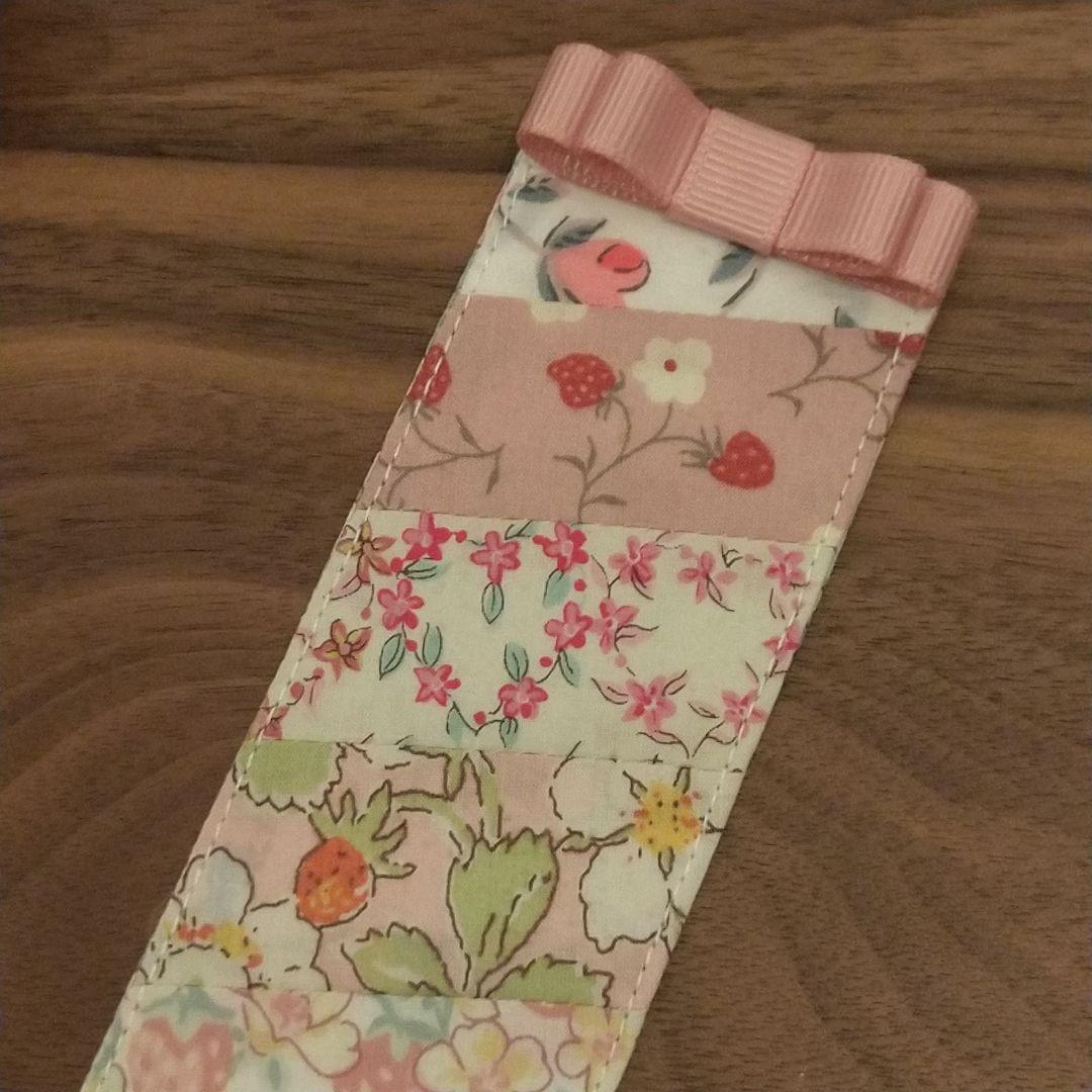 しおり　ブックマーカー❁パッチワーク　リバティプリント使用