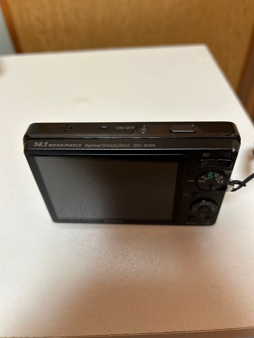 SONYデジカメ　DSC-W390(液晶に縦線あり) バッテリー付き