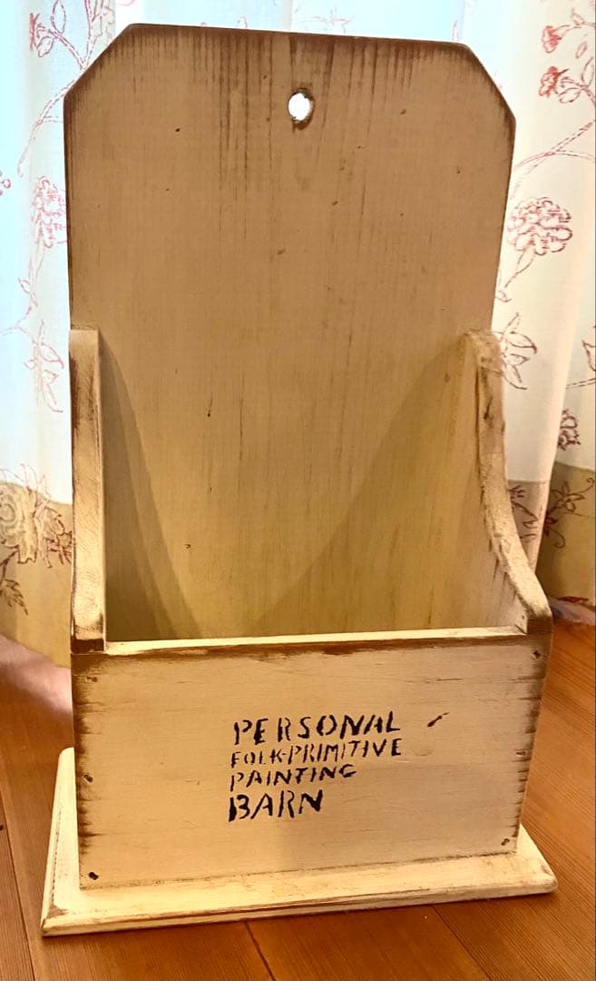 ホワイト木製カントリーキャビネット他2点