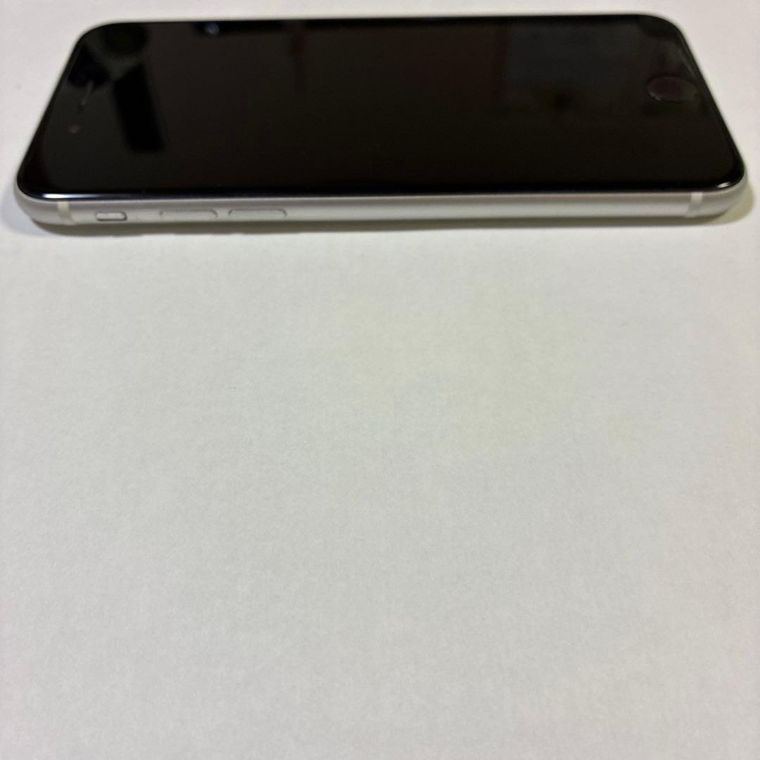 【美品】iPhone SE2 64GB ホワイト SIMフリー
