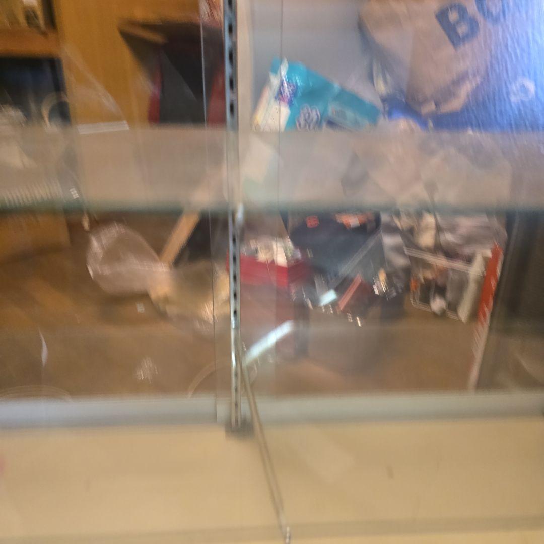 大田区 東糀谷 引取り 限定 レトロ ホワイト系 ガラスショーケース 照明付き