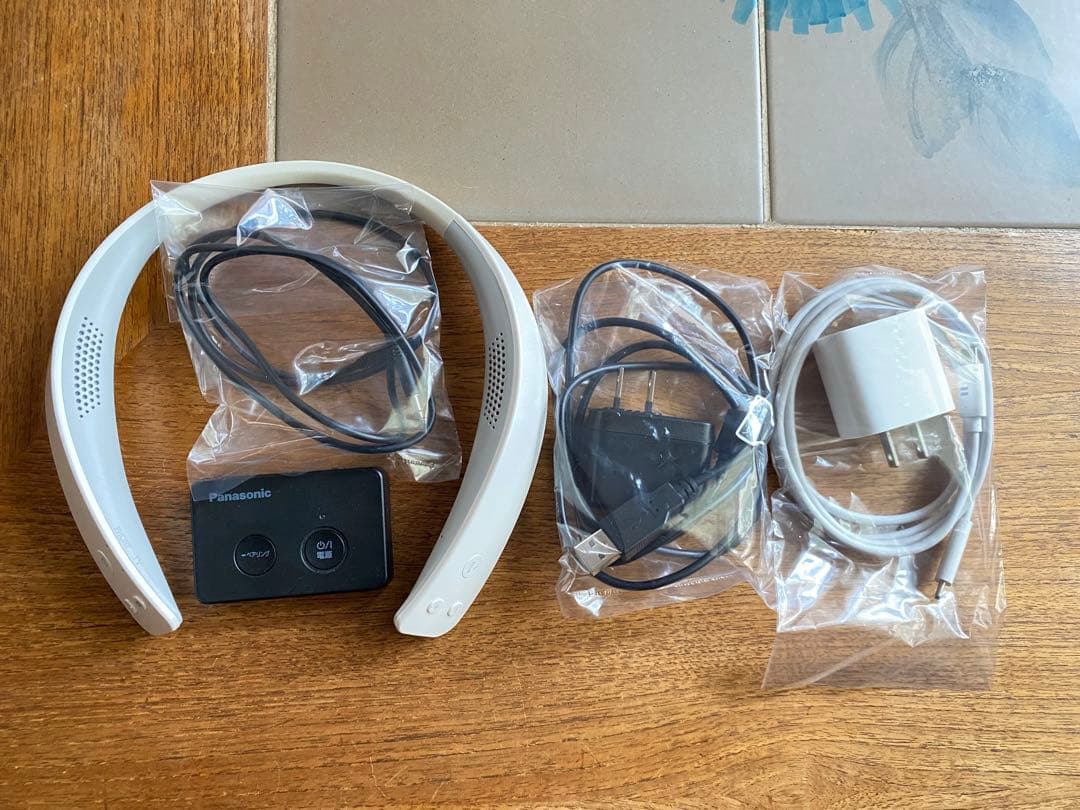 Panasonic ネックスピーカー ホワイト