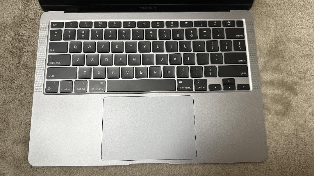 Macbook Air A2337 16+256 13.3インチ US配列