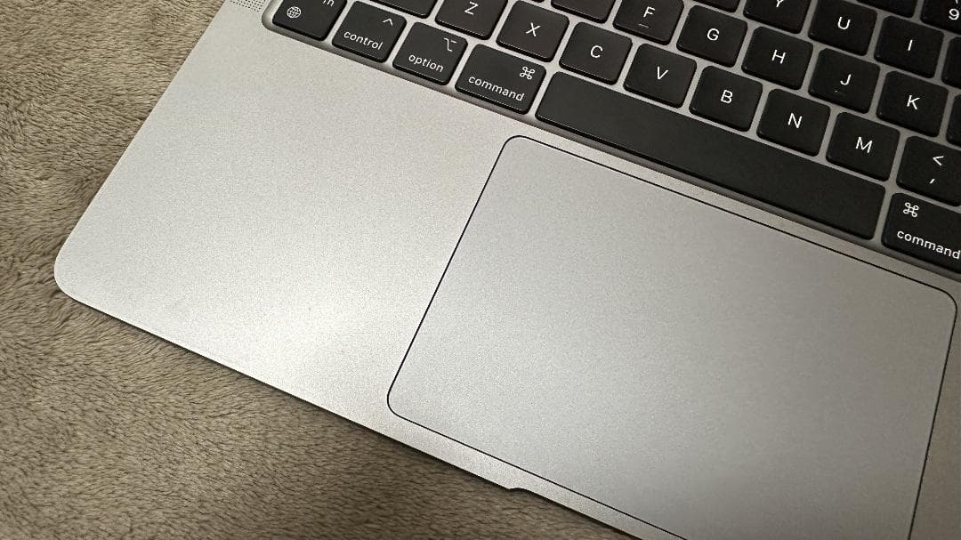 Macbook Air A2337 16+256 13.3インチ US配列