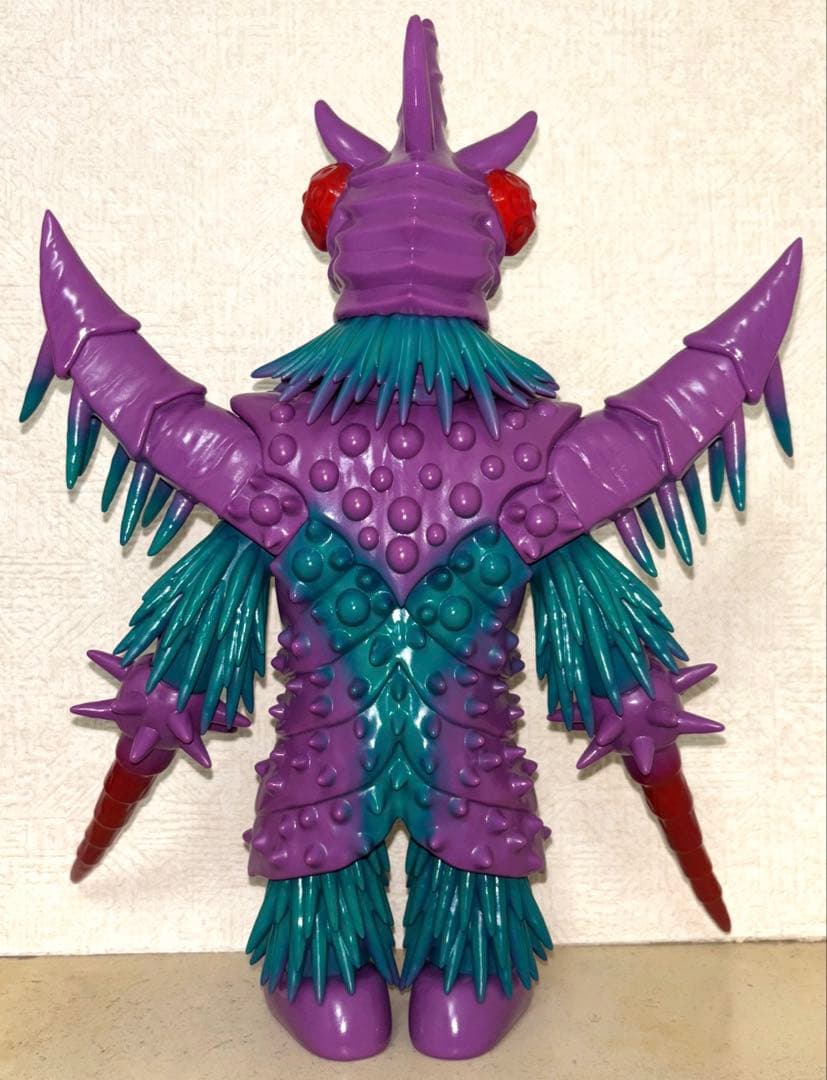 y.msf さくらトイズ　メドゥーサ星人　レトロ ソフビ フィギュア