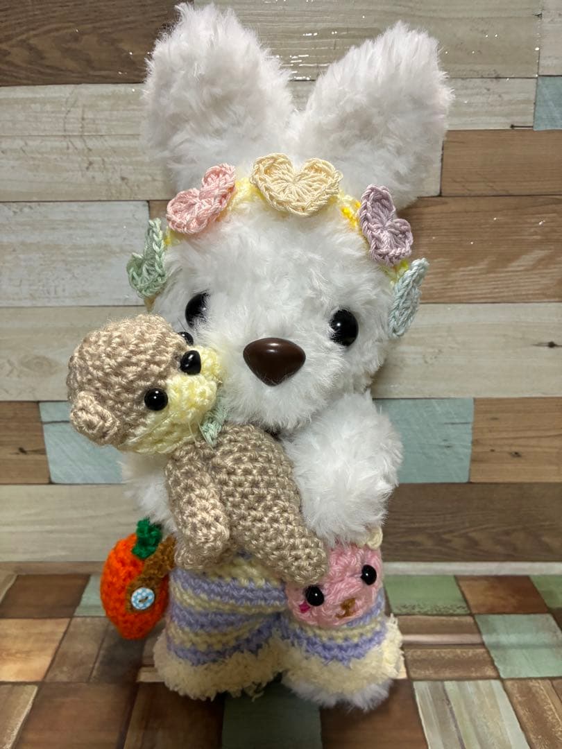 ファーヤーンのうさぎさんあみぐるみ