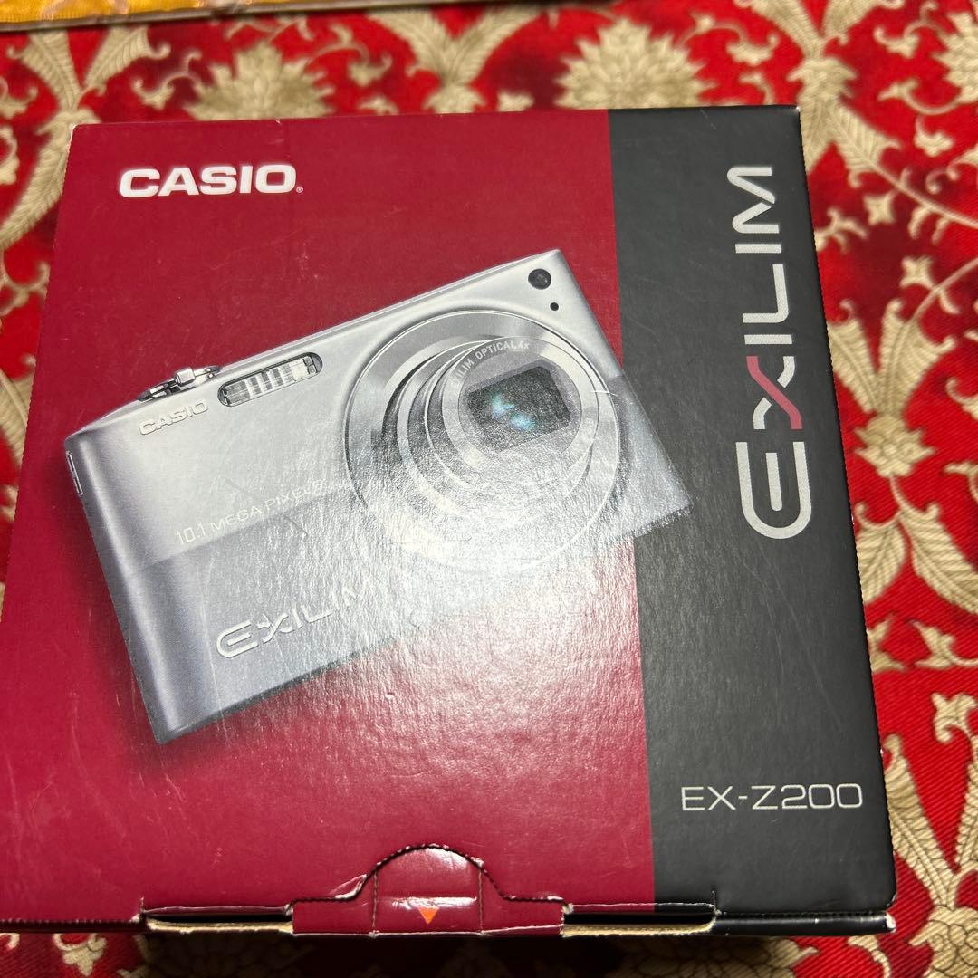 CASIO EX-Z200 コンパクトデジタルカメラ