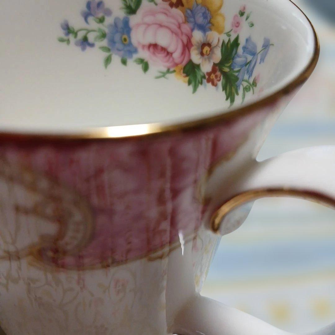 ♥️ロイヤルアルバートマグカップ2個『レディーカーライル&レディーアスコット』