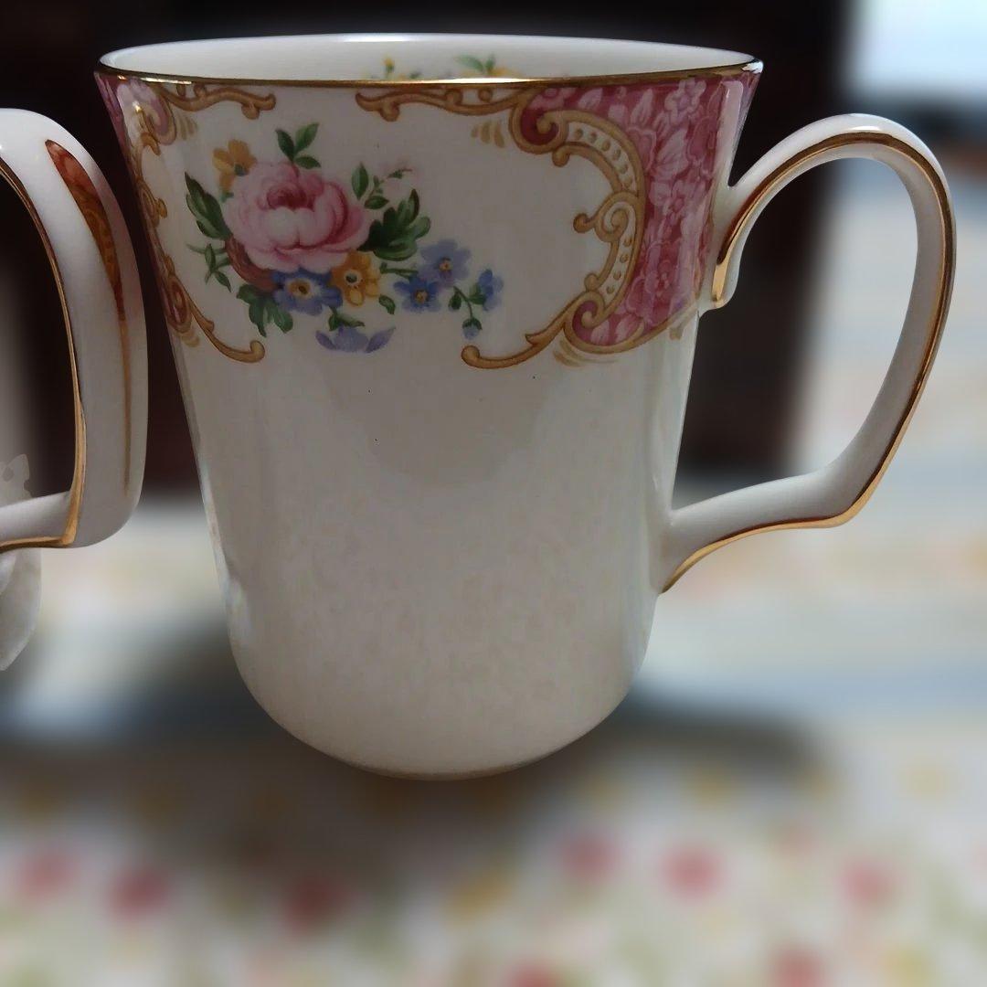 ♥️ロイヤルアルバートマグカップ2個『レディーカーライル&レディーアスコット』