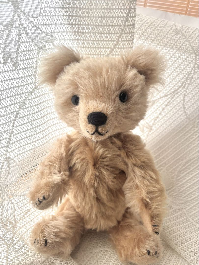 ハンドメイドベア・ドイツ天然モヘア・全長27cm・サロペット付き