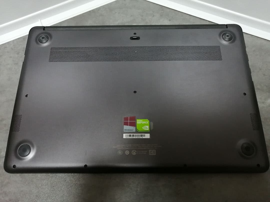 HUAWEI MateBook D Core i7 8GB 940MX 箱付