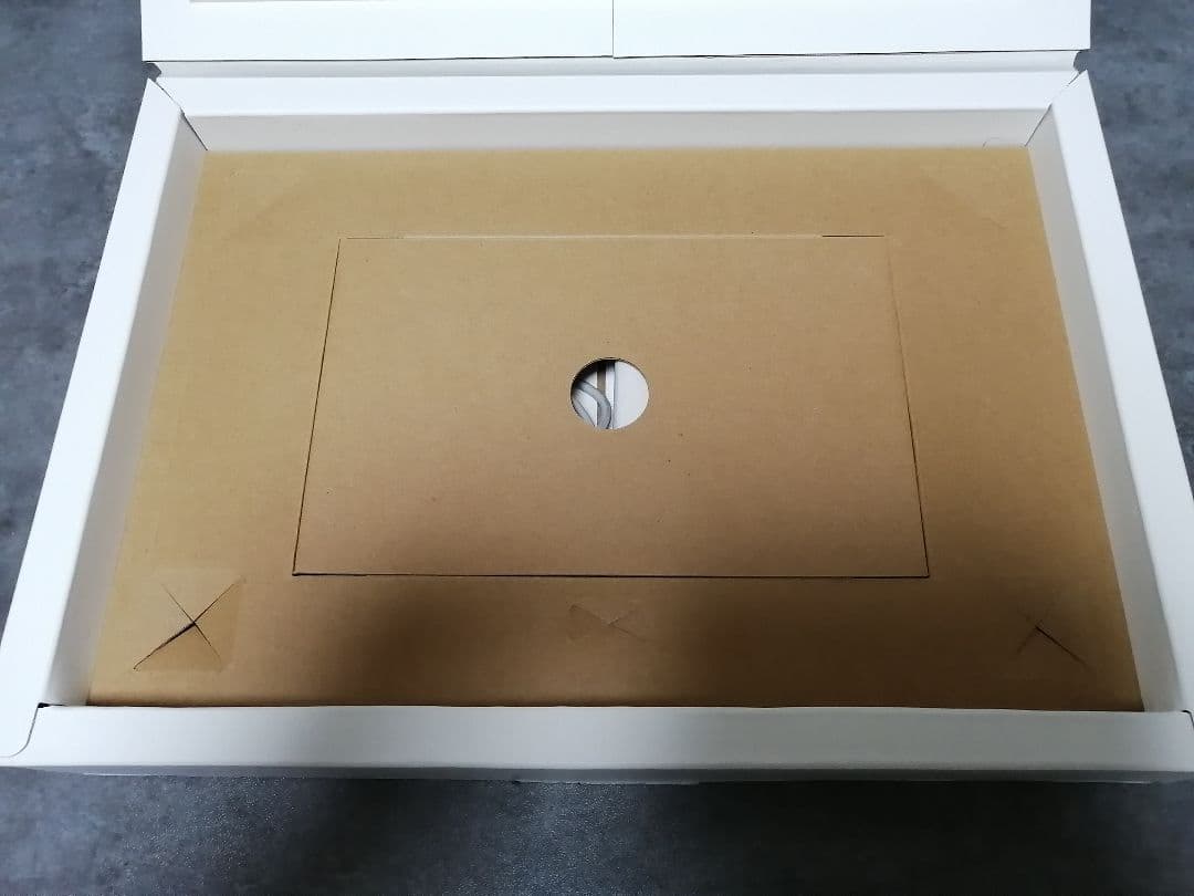 HUAWEI MateBook D Core i7 8GB 940MX 箱付