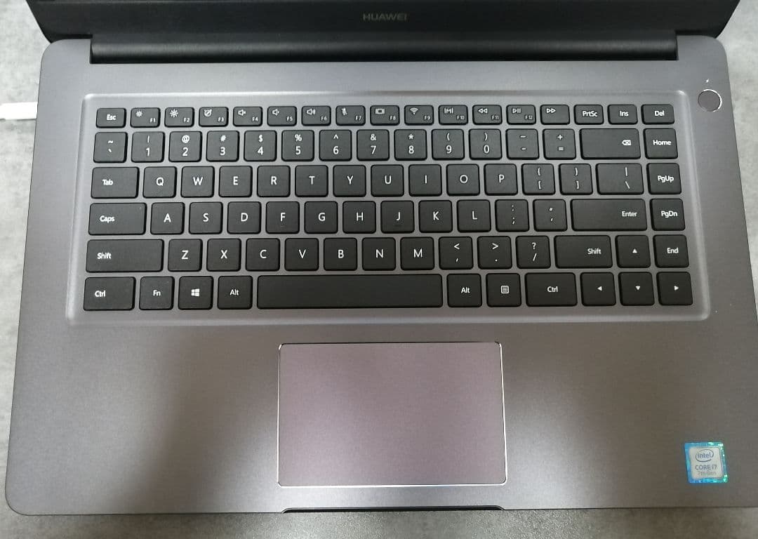 HUAWEI MateBook D Core i7 8GB 940MX 箱付