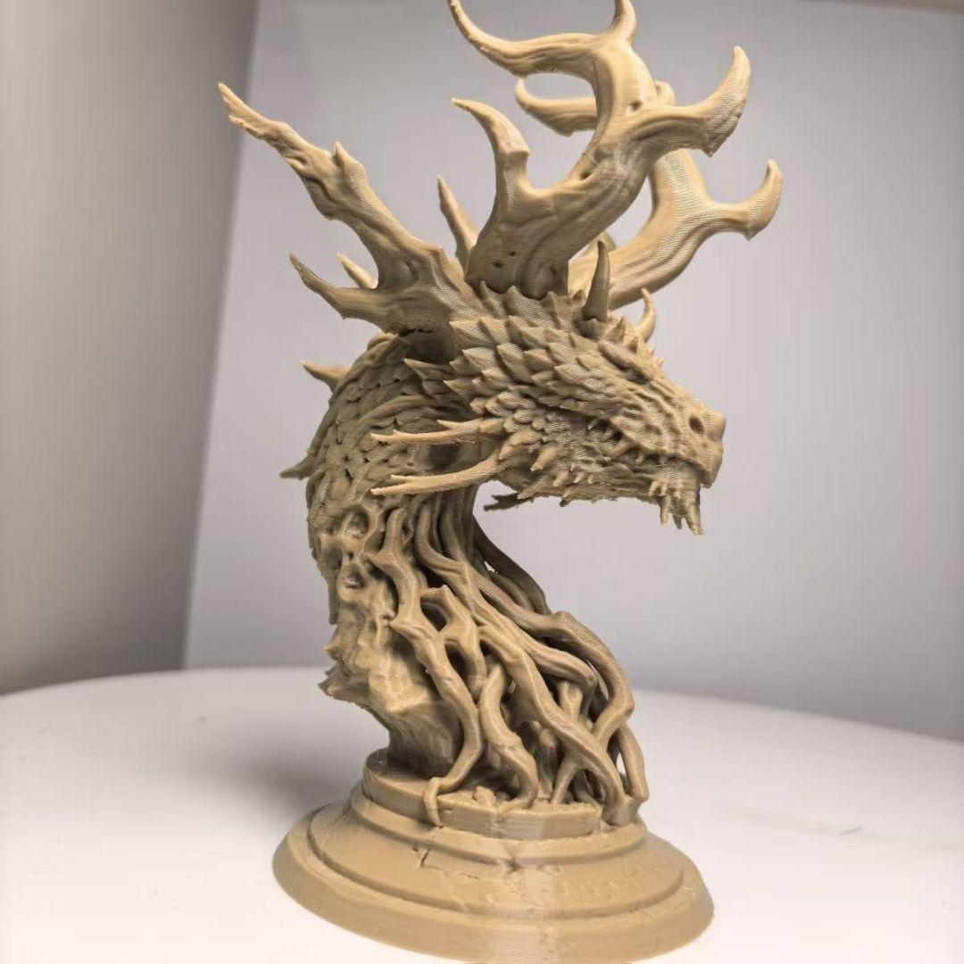 ドラゴン レジン彫刻 手のひらサイズ