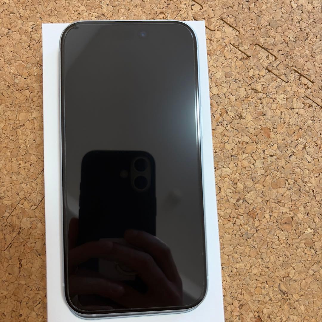スマートフォン本体 iPhone 15 256GB