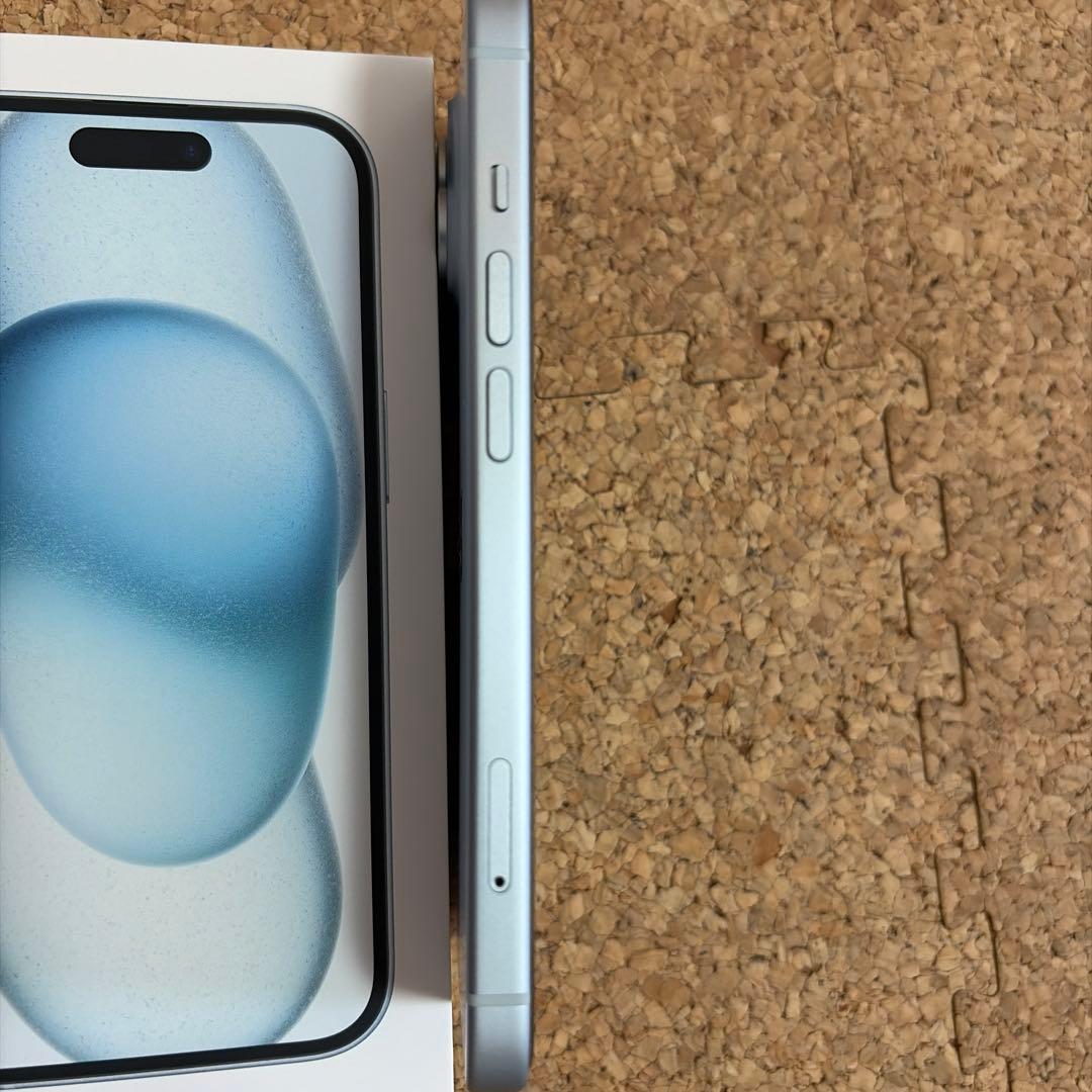 スマートフォン本体 iPhone 15 256GB