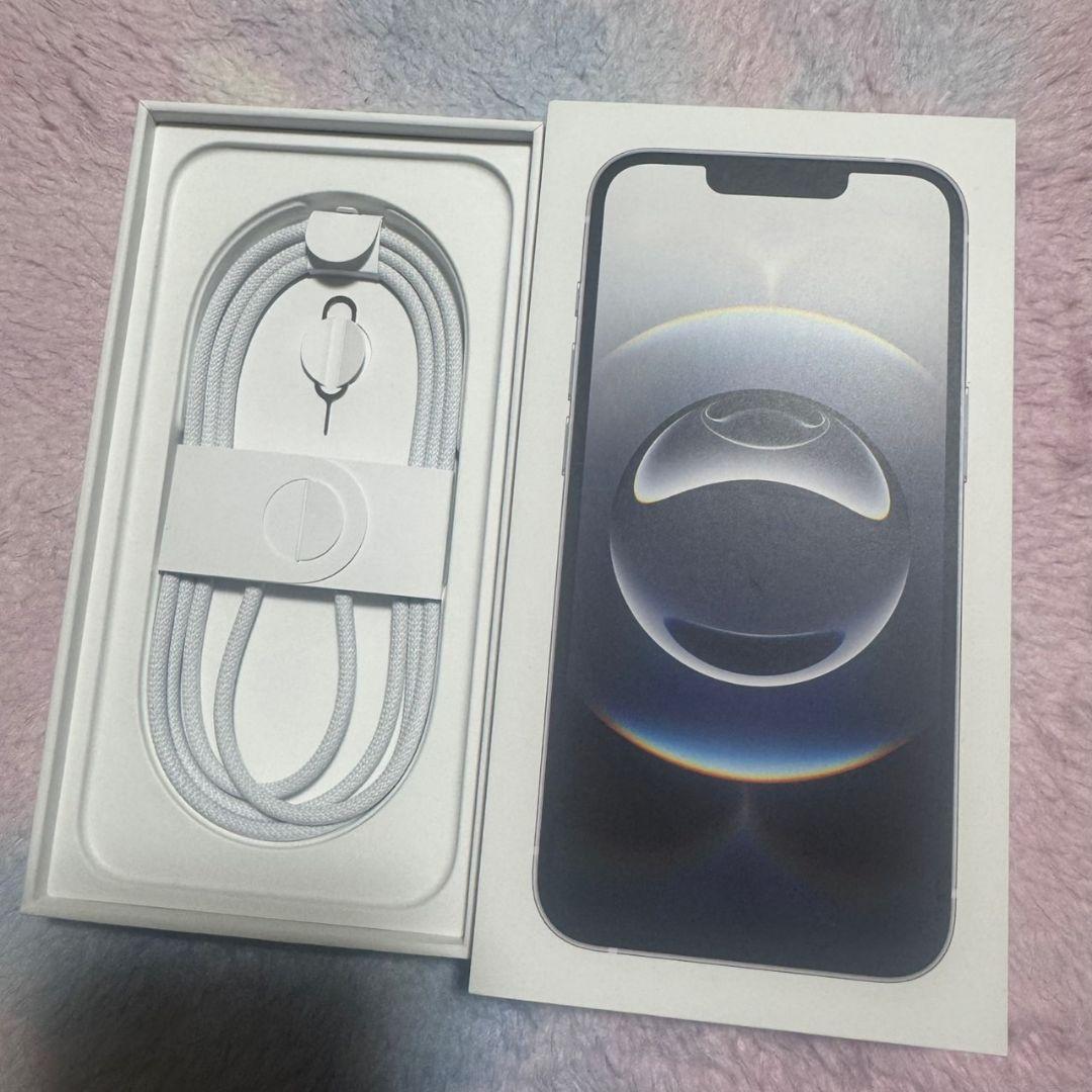 【未使用品】iPhone16e ホワイト　本体　128GB