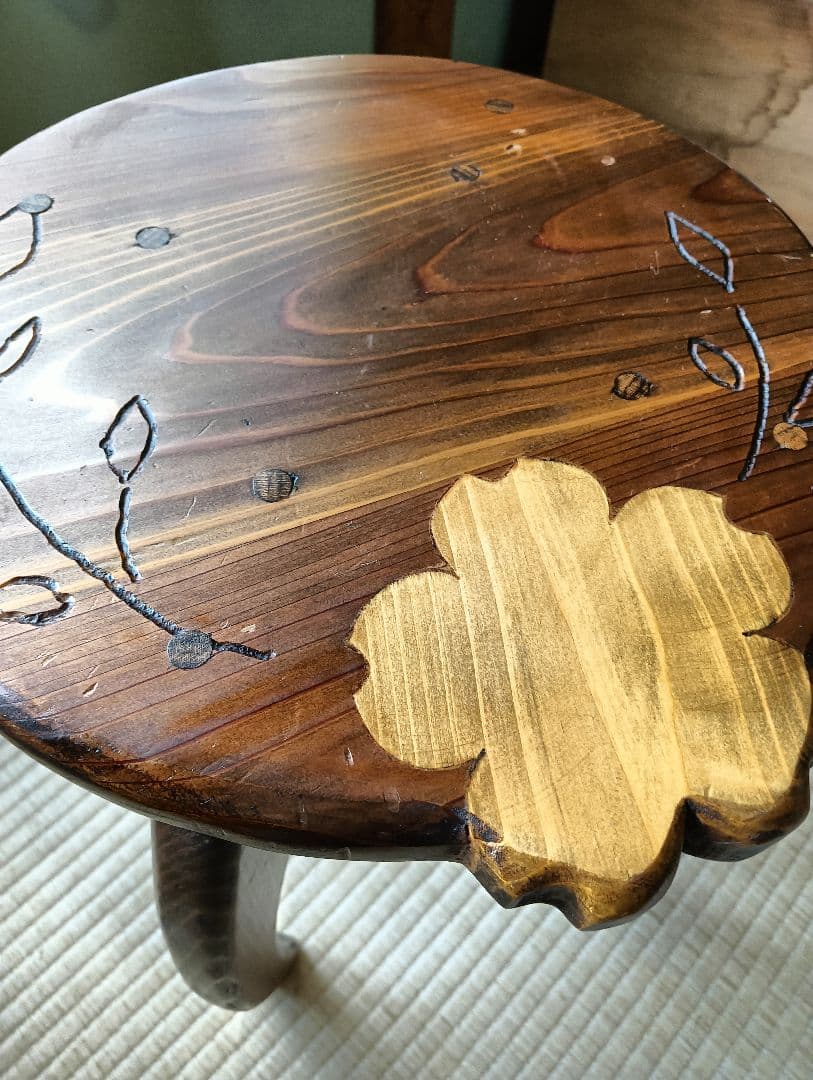 木製スツール 桜の花　吉野杉