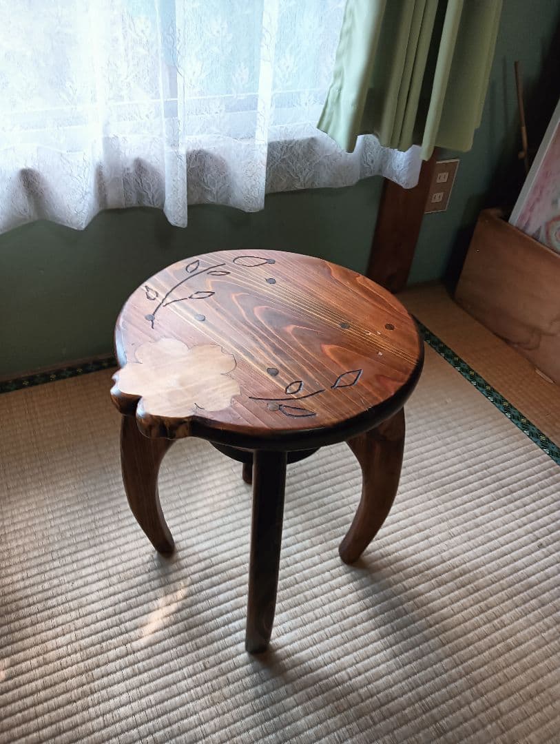 木製スツール 桜の花　吉野杉