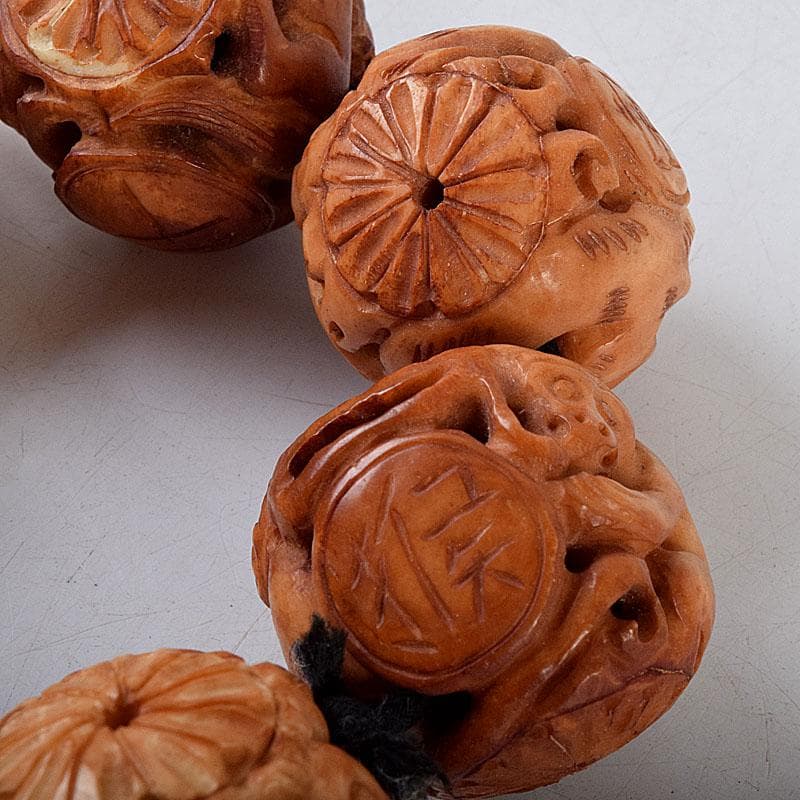 時代提げ物　木彫　干支　根付　トンボ玉　数珠　念珠　装飾品　N　8780