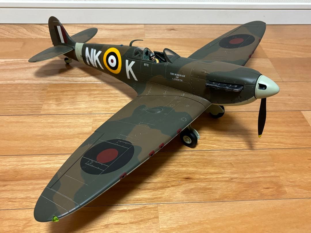21st センチュリートイズ 1/18 スピットファイア 戦闘機 ジャンク