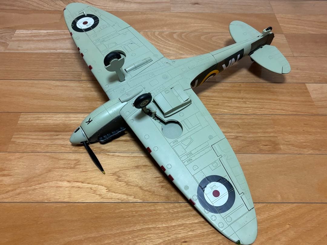 21st センチュリートイズ 1/18 スピットファイア 戦闘機 ジャンク