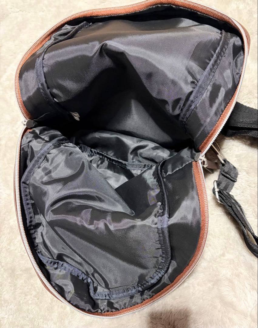 自由の翼 ボディバッグ 進撃の巨人　USJ 限定　アクスタ　ウエハース　カード