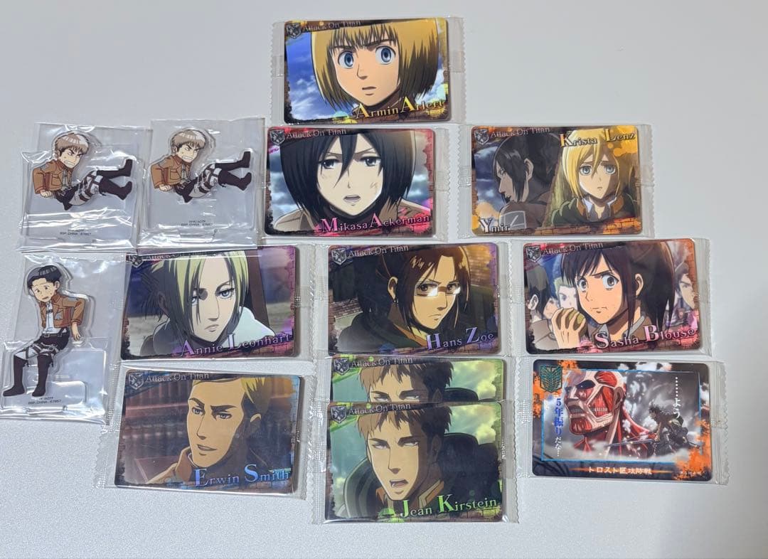 自由の翼 ボディバッグ 進撃の巨人　USJ 限定　アクスタ　ウエハース　カード