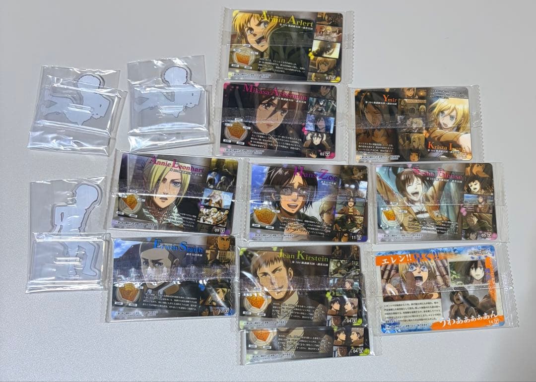 自由の翼 ボディバッグ 進撃の巨人　USJ 限定　アクスタ　ウエハース　カード