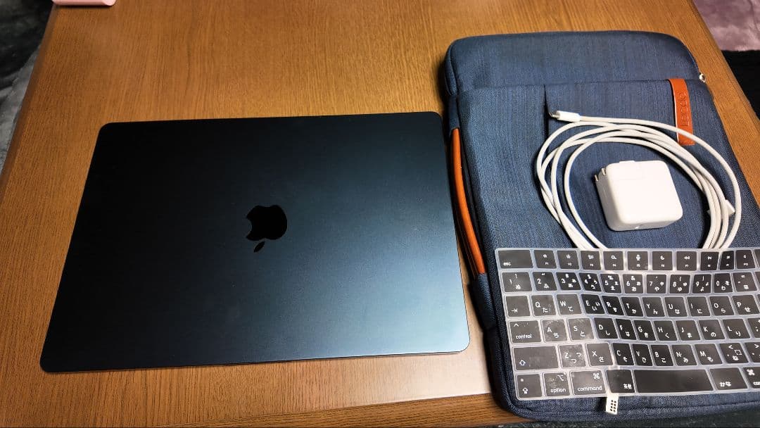 Macbook Air M2(2023) 15インチ 8gb/512gb