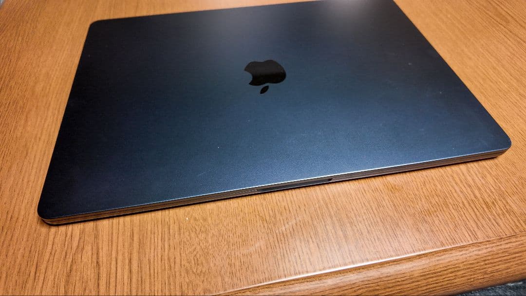 Macbook Air M2(2023) 15インチ 8gb/512gb