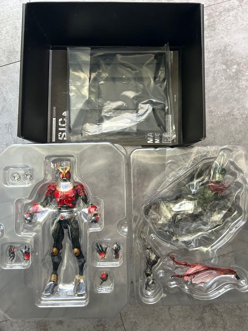 特典付 S.I.C. 仮面ライダークウガ マイティフォーム　造形士 大山竜