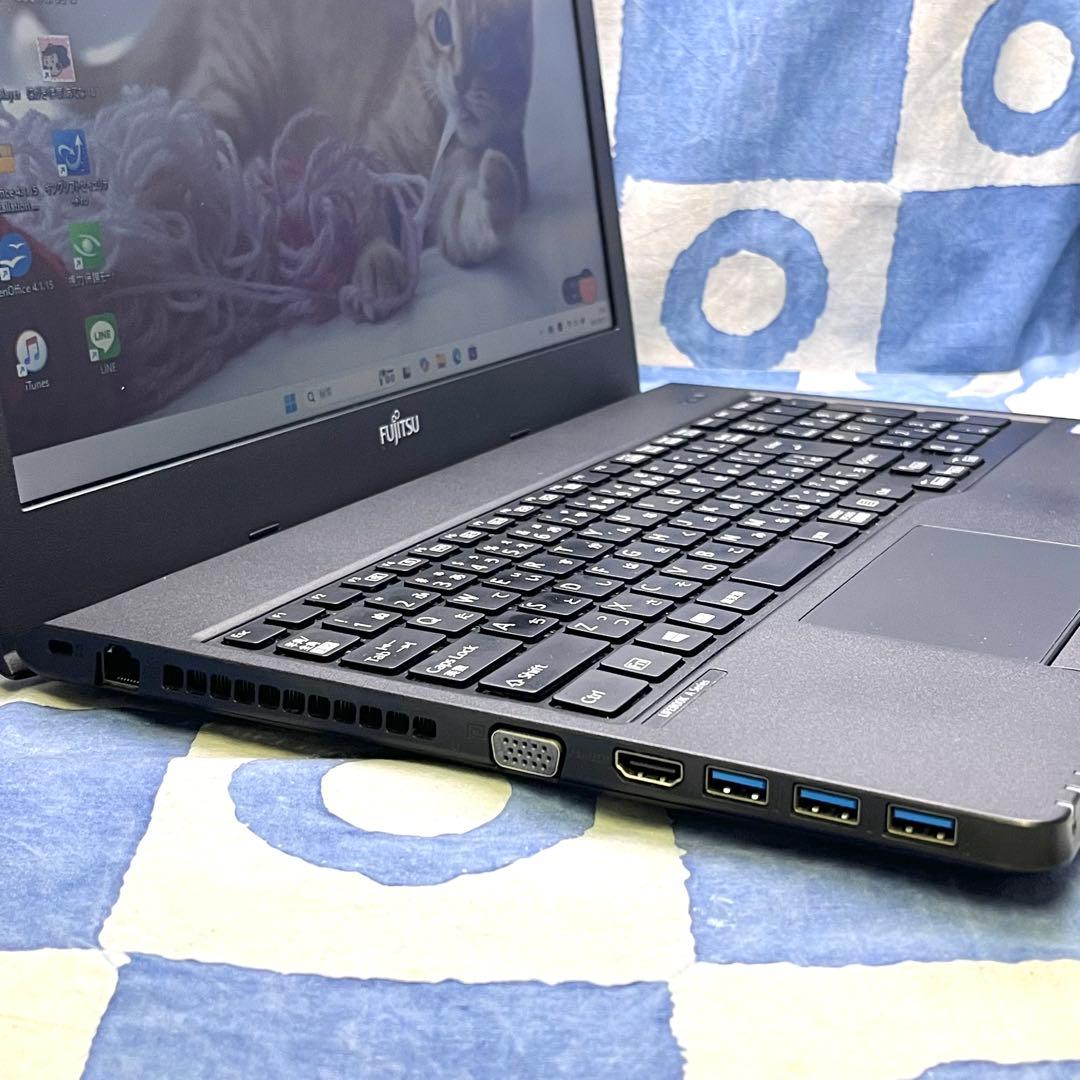 第8世代♡大容量HDD1TB☆マットな黒ノートPC♪カメラ付！Windows11