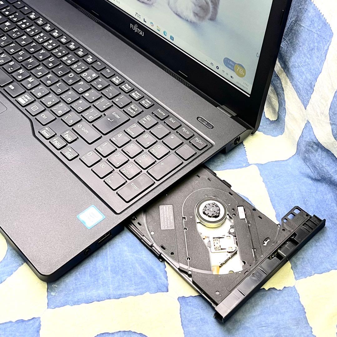 第8世代♡大容量HDD1TB☆マットな黒ノートPC♪カメラ付！Windows11