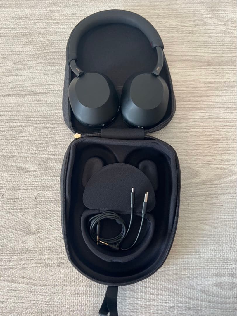 【最終お値下げ価格】Sony WH-1000XM5 ワイヤレスヘッドフォン