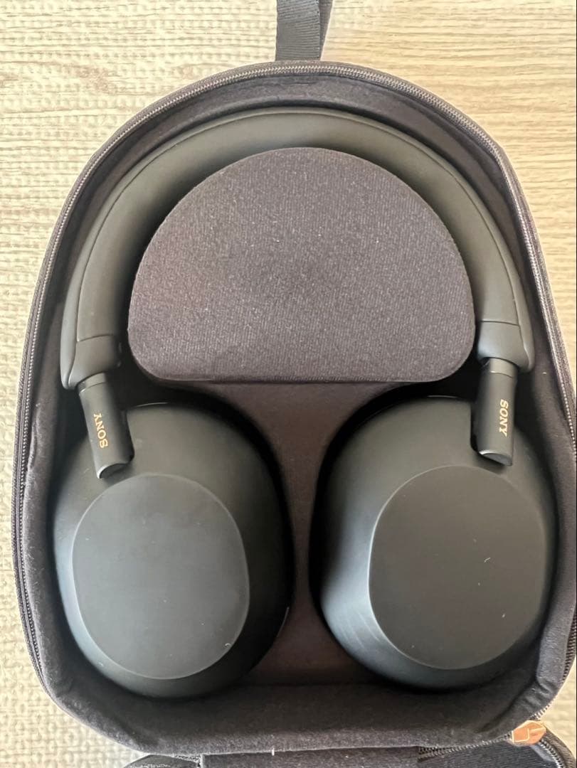 【最終お値下げ価格】Sony WH-1000XM5 ワイヤレスヘッドフォン