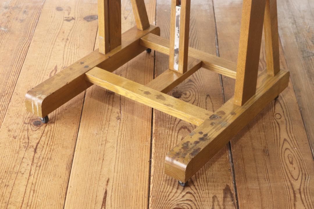 ヴィンテージ 大型 イーゼル 看板立て キャスター 昇降 画架 ディスプレイ