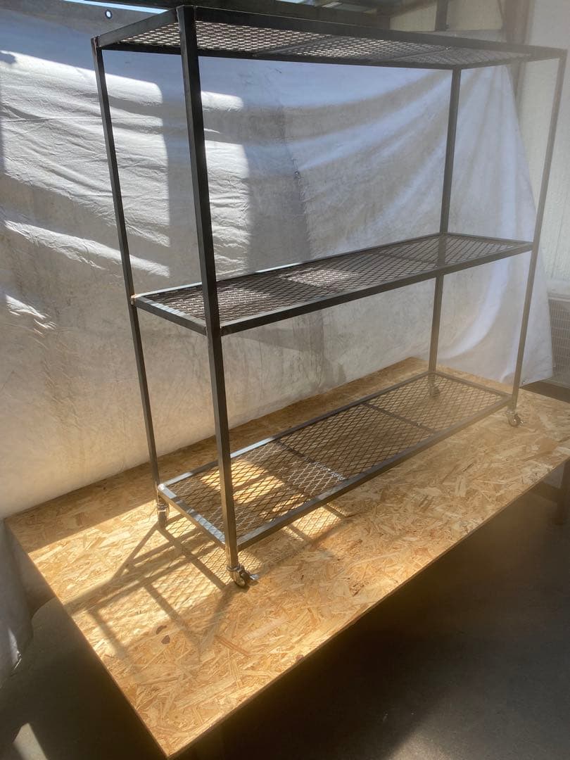 アイアンシェルフ　シューズラック　植物棚　棚　スチールラック