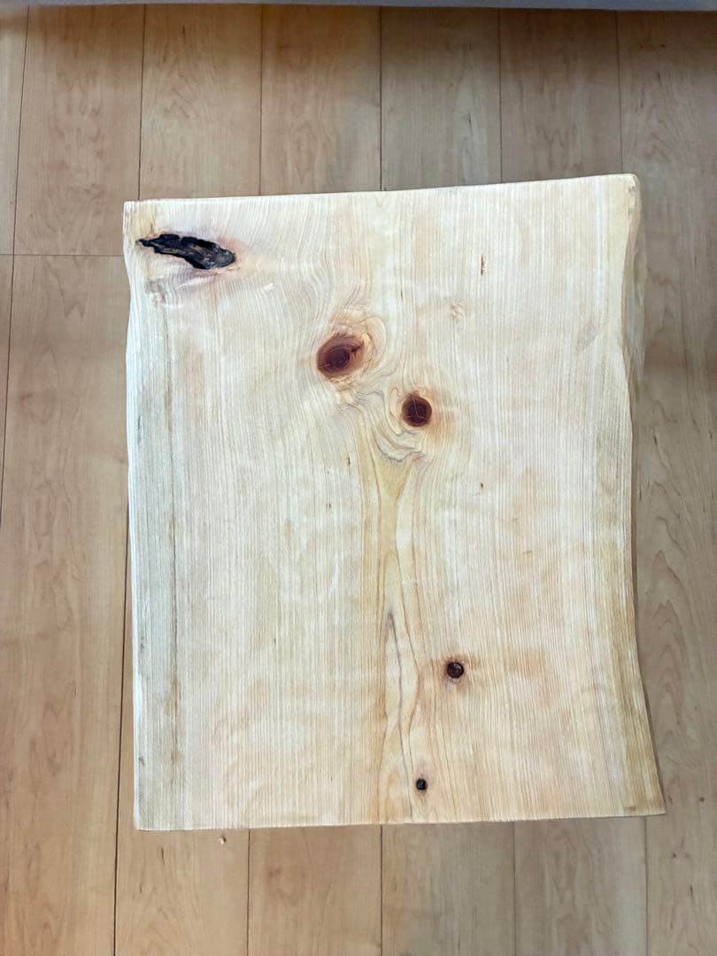 木の温もり。国産檜（ひのき）天然木ローテーブル　ハンドメイド・無垢一枚板