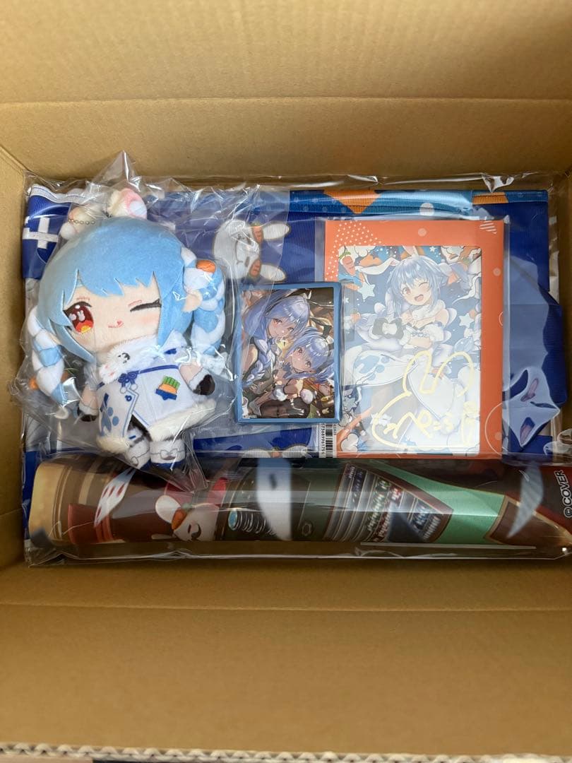 ホロライブ　兎田ぺこら 活動6周年記念　数量限定ver.　直筆サイン付き